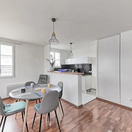 Apartament Hi Square Serris
